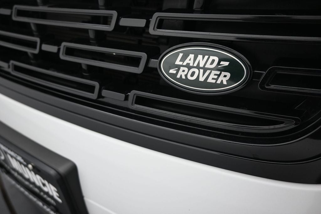 2025 Land Rover Range Rover Velar Dynamic SE
