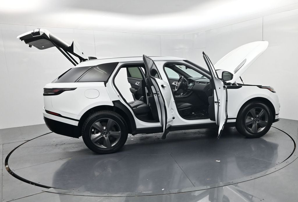 2025 Land Rover Range Rover Velar Dynamic SE