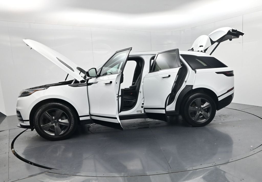 2025 Land Rover Range Rover Velar Dynamic SE