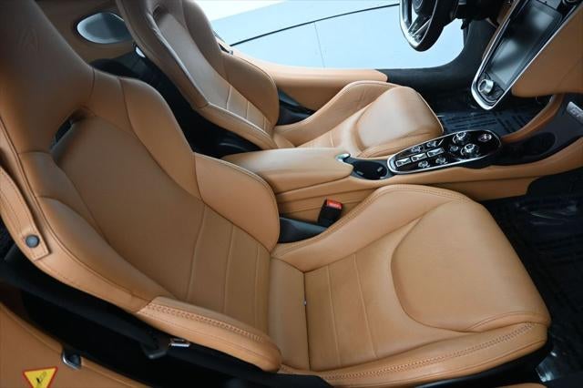 2022 McLaren GT Base