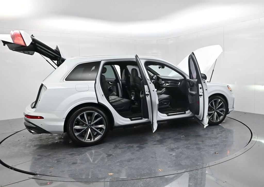 2023 Audi SQ7 Premium Plus quattro