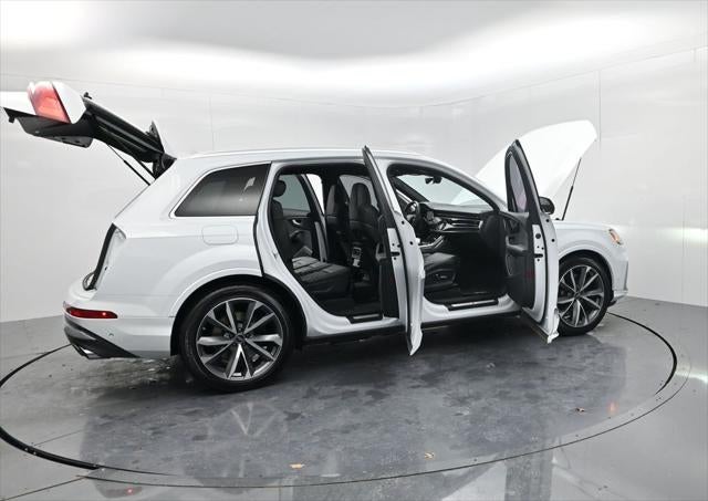 2023 Audi SQ7 Premium Plus quattro