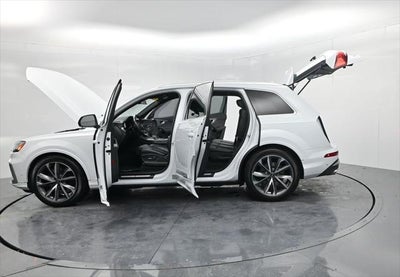 2023 Audi SQ7 Premium Plus quattro