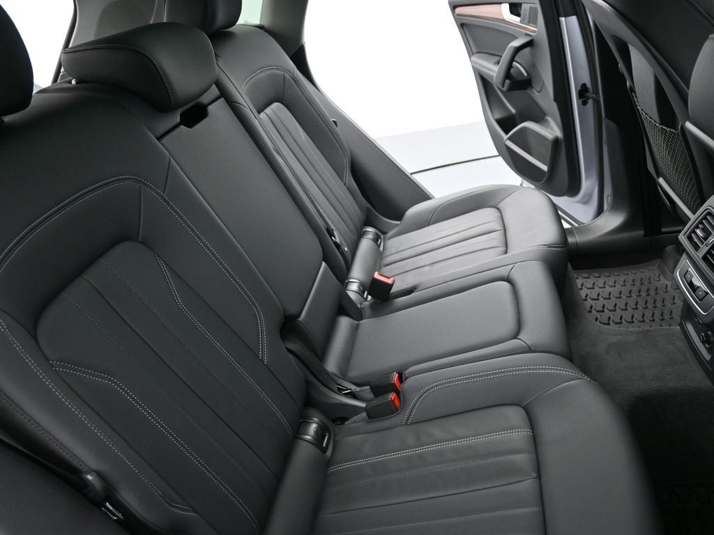 2023 Audi Q5 45 S line Premium Plus quattro