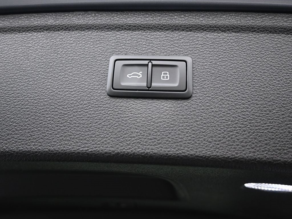 2023 Audi Q5 45 S line Premium Plus quattro