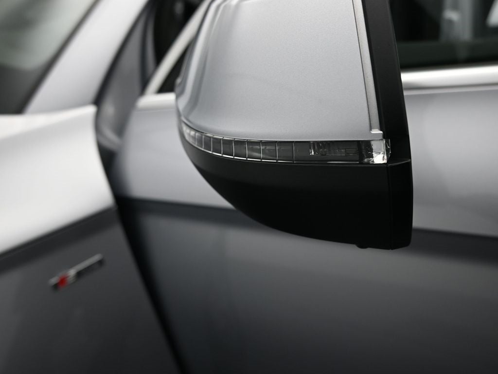 2023 Audi Q5 45 S line Premium Plus quattro