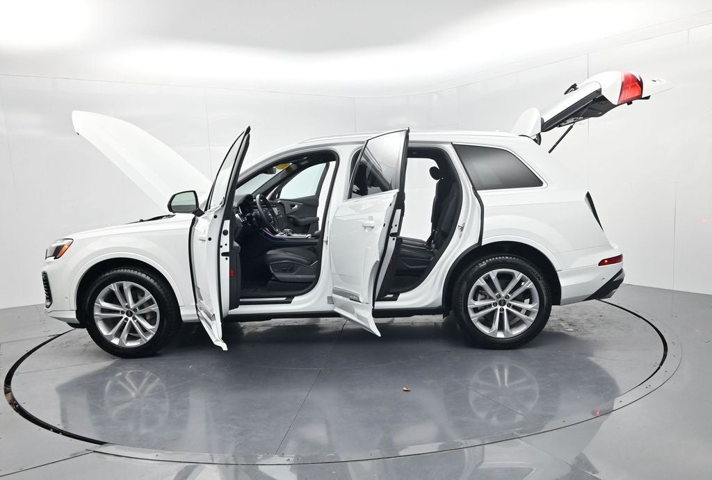 2025 Audi Q7 55 Premium Plus quattro