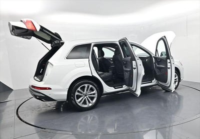 2025 Audi Q7 55 Premium Plus quattro