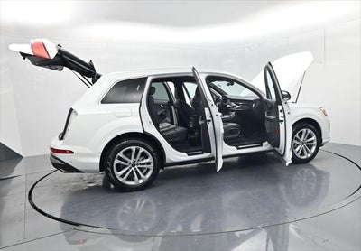 2025 Audi Q7 55 Premium Plus quattro