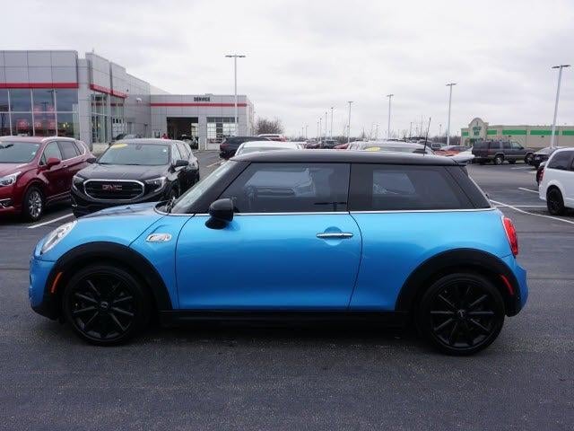 2016 MINI Cooper S Base