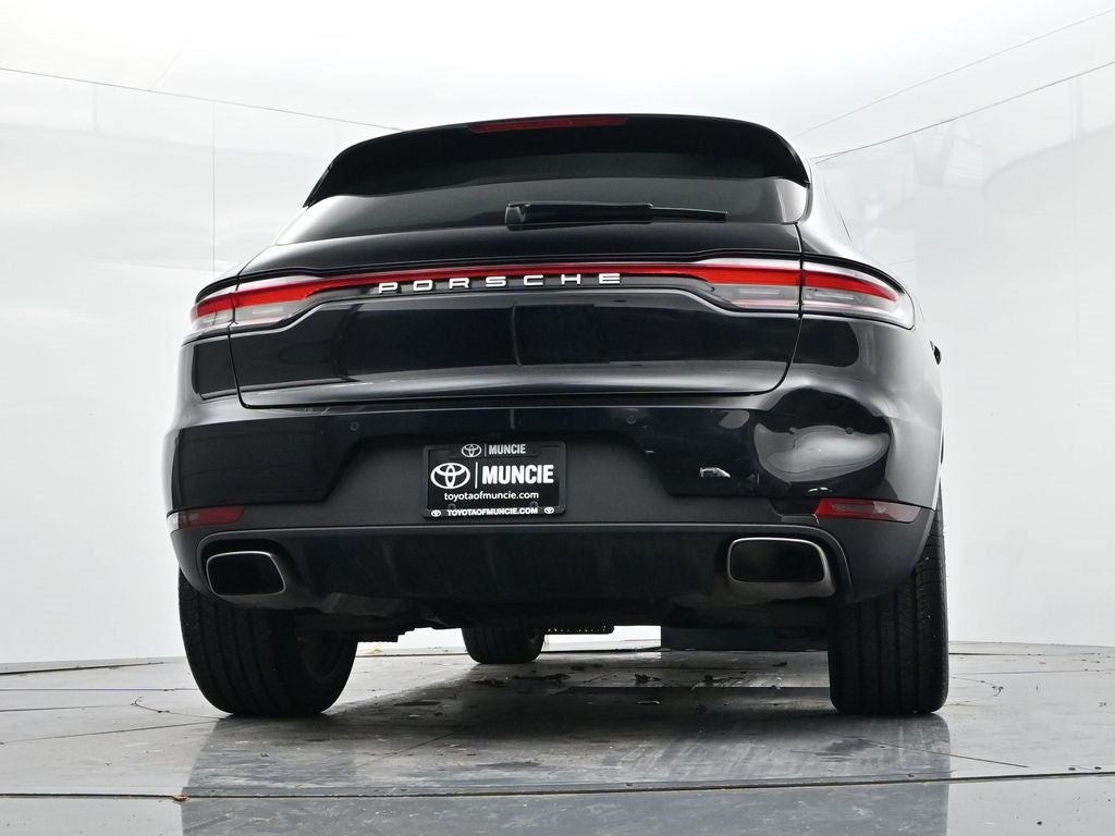 2021 Porsche Macan Base