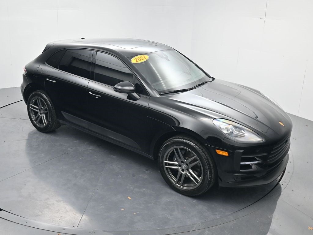 2021 Porsche Macan Base