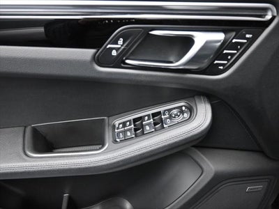 2021 Porsche Macan Base