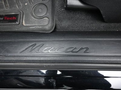 2021 Porsche Macan Base