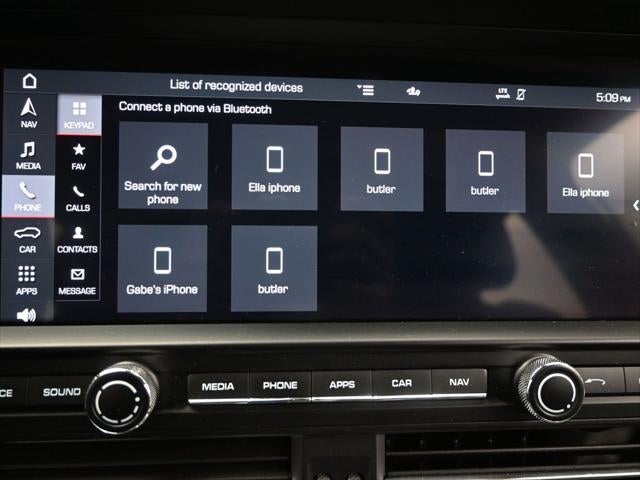 2021 Porsche Macan Base