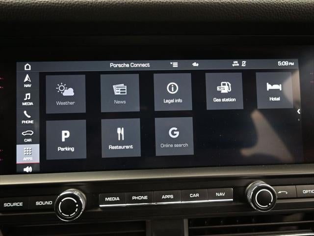 2021 Porsche Macan Base