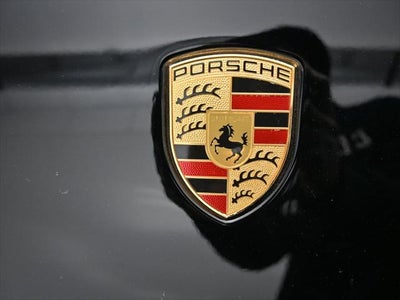 2021 Porsche Macan Base