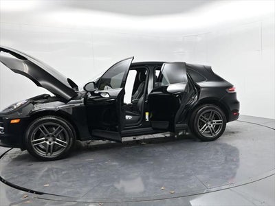 2021 Porsche Macan Base