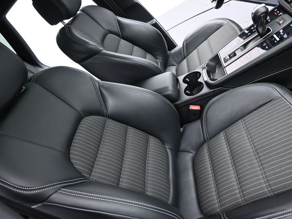 2024 Porsche Macan T