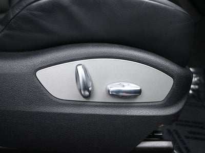 2024 Porsche Macan T