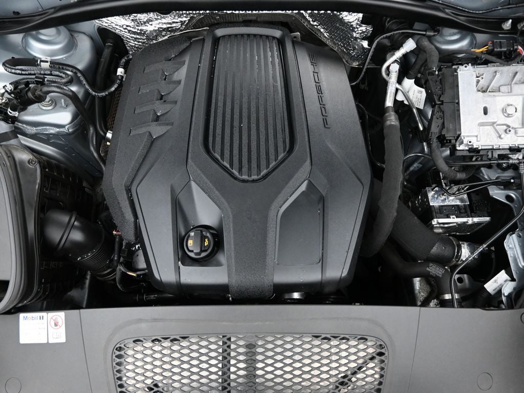 2024 Porsche Macan T