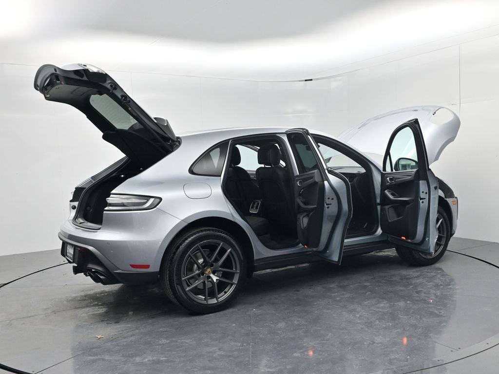 2024 Porsche Macan T