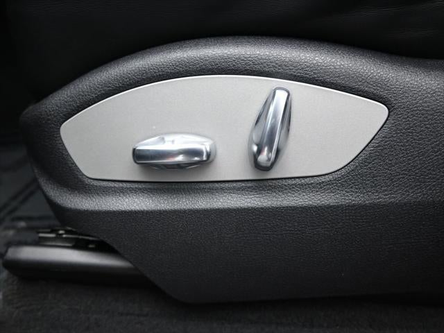 2024 Porsche Macan T