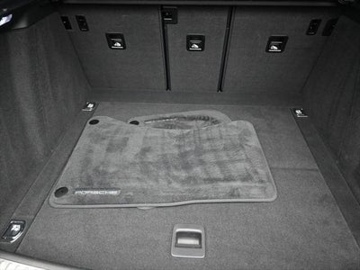 2024 Porsche Macan T