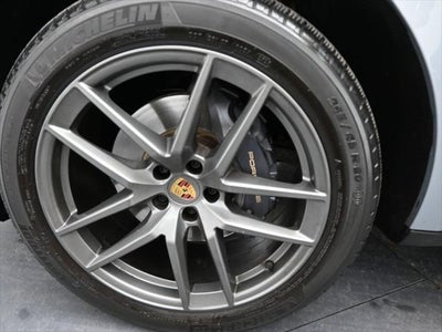 2024 Porsche Macan T