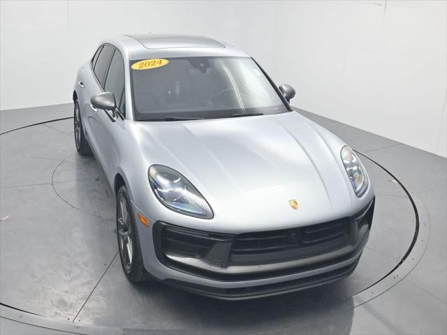 2024 Porsche Macan T
