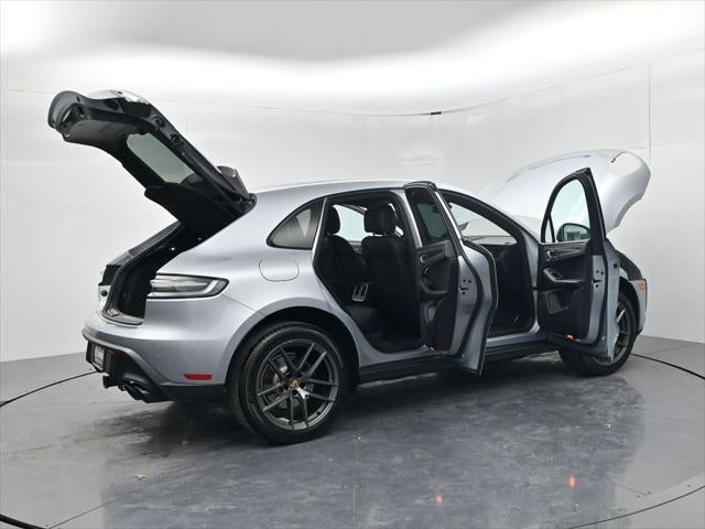 2024 Porsche Macan T