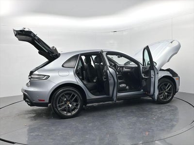 2024 Porsche Macan T