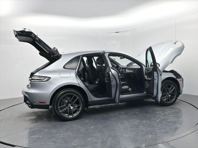 2024 Porsche Macan T
