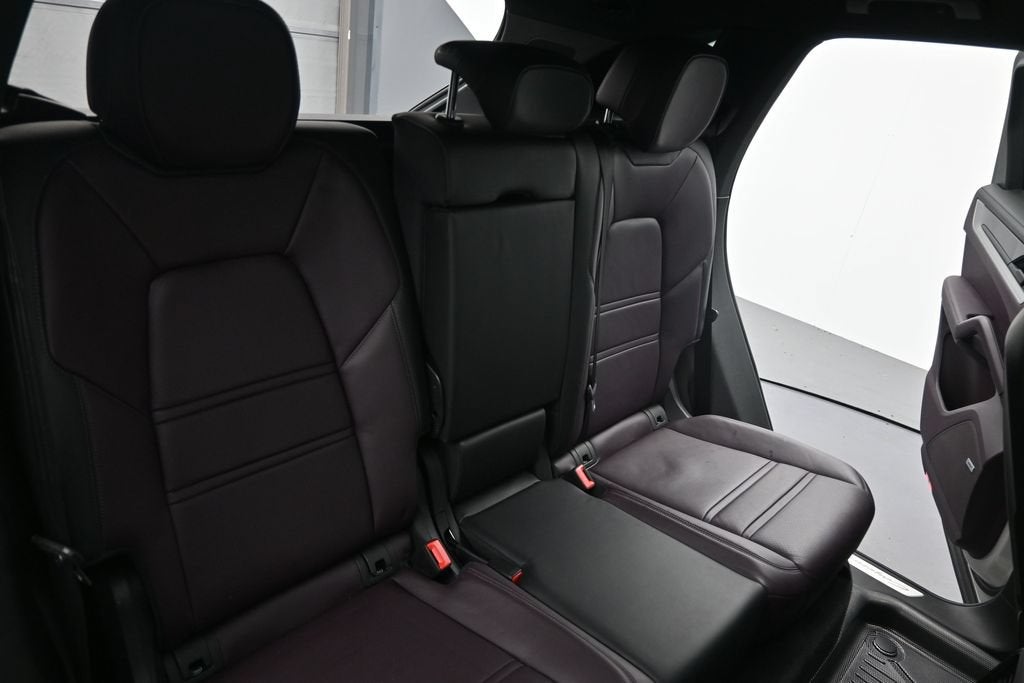 2025 Porsche Cayenne S