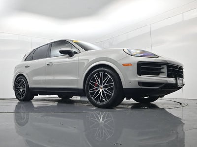 2025 Porsche Cayenne S