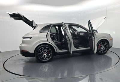 2025 Porsche Cayenne S