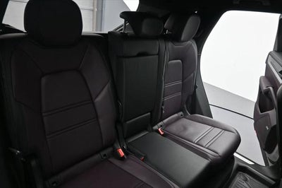 2025 Porsche Cayenne S