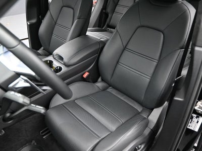 2022 Porsche Cayenne Coupe GTS