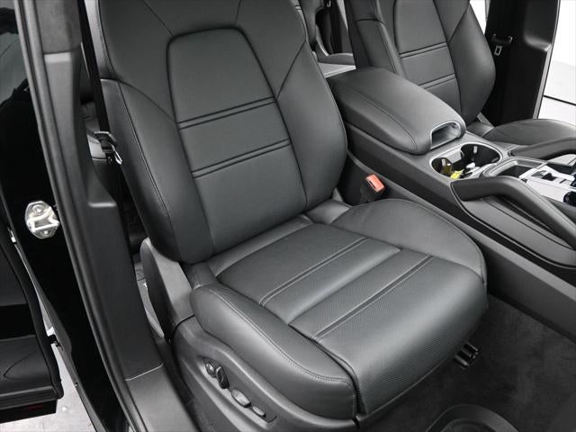 2022 Porsche Cayenne Coupe GTS