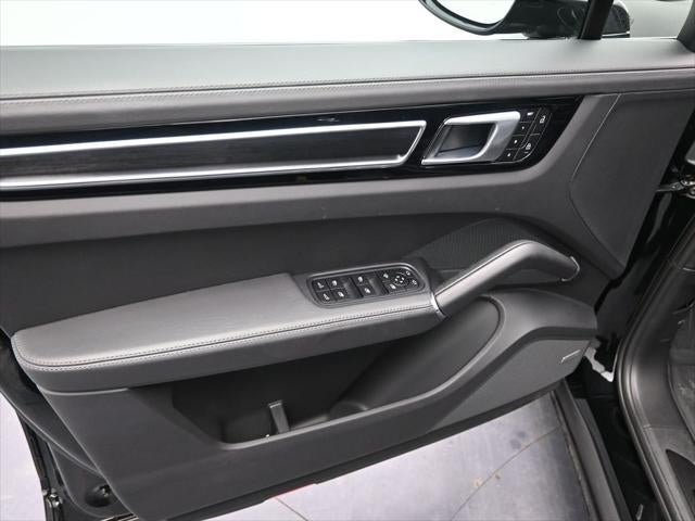 2022 Porsche Cayenne Coupe GTS