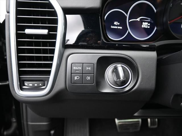 2022 Porsche Cayenne Coupe GTS