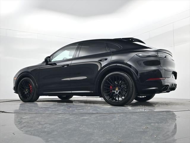 2022 Porsche Cayenne Coupe GTS