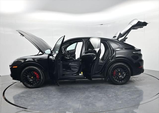 2022 Porsche Cayenne Coupe GTS