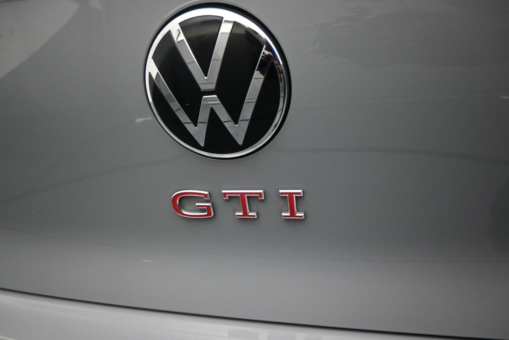 2024 Volkswagen Golf GTI 2.0T SE