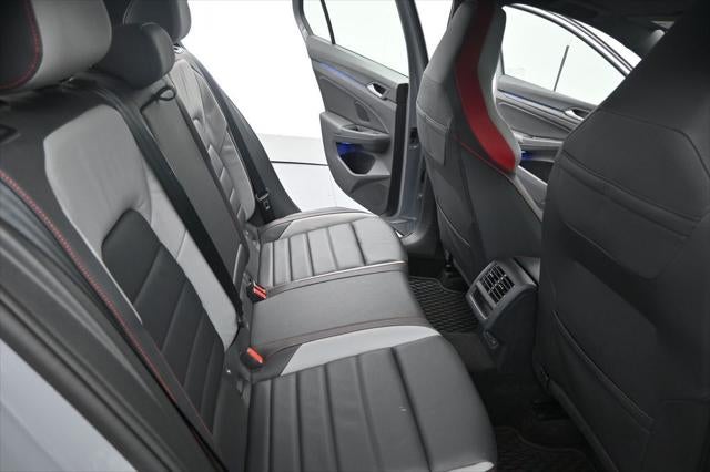 2024 Volkswagen Golf GTI 2.0T SE
