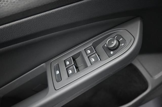 2024 Volkswagen Golf GTI 2.0T SE