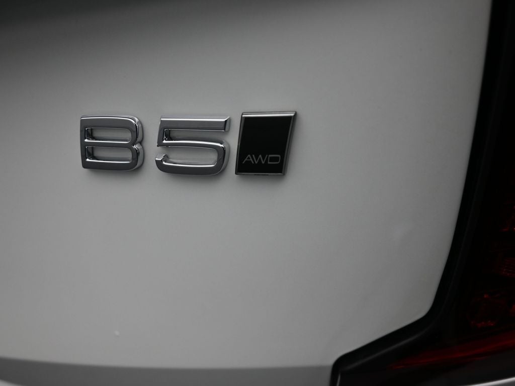 2025 Volvo XC90 B5 Plus 2025.5