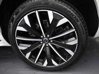 2025 Volvo XC90 B5 Plus 2025.5