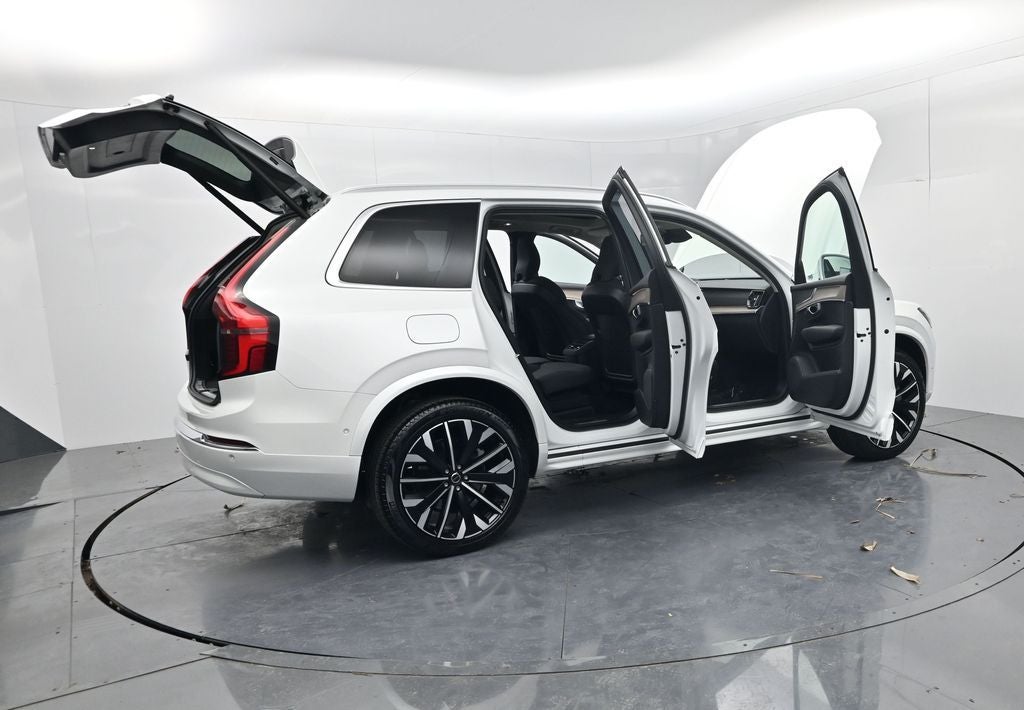 2025 Volvo XC90 B5 Plus 2025.5