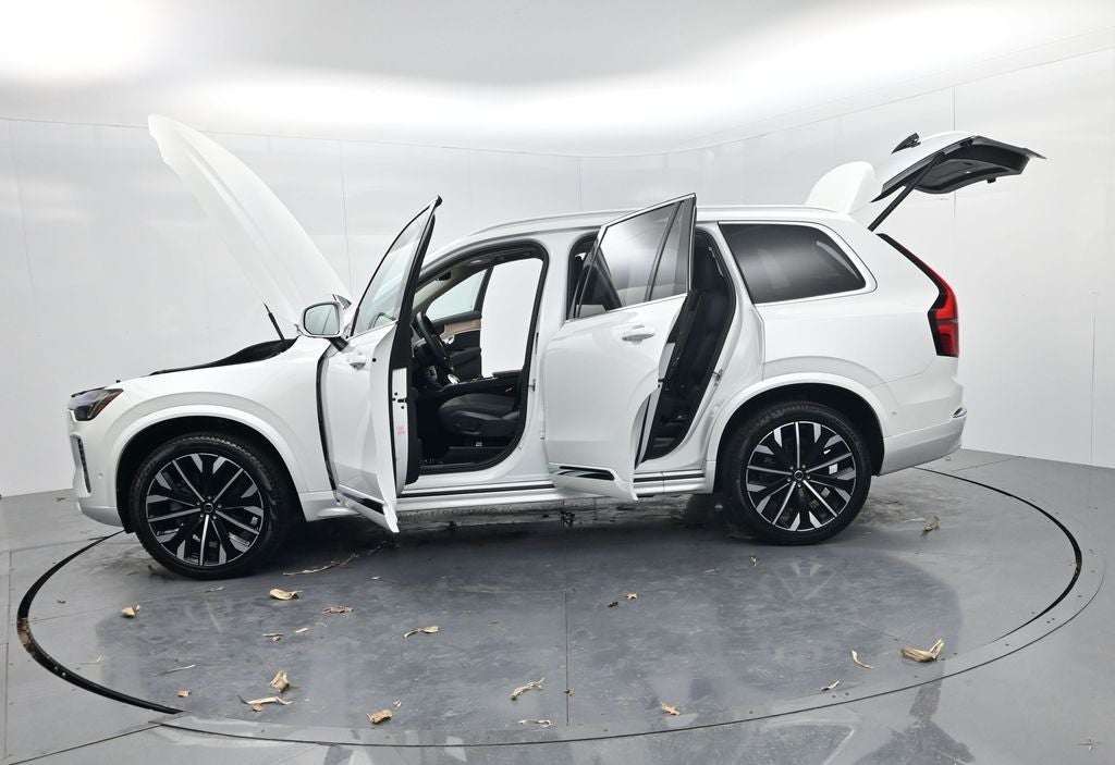 2025 Volvo XC90 B5 Plus 2025.5